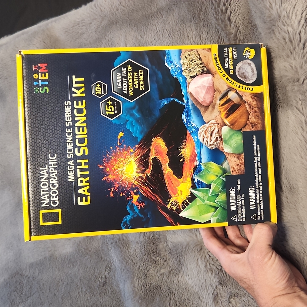 Mega Science Series - Earth Science Kit / National Geographic